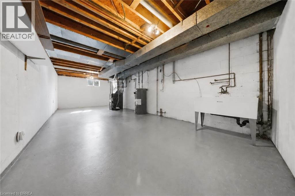 16 BURWELL Street photo 24