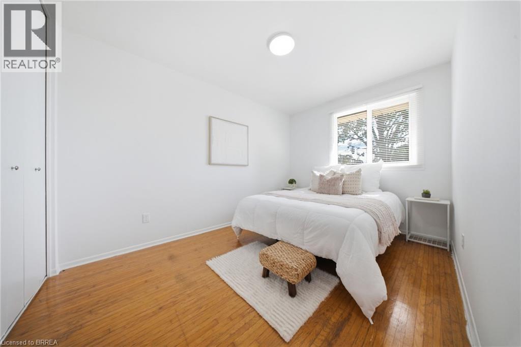 16 BURWELL Street photo 15
