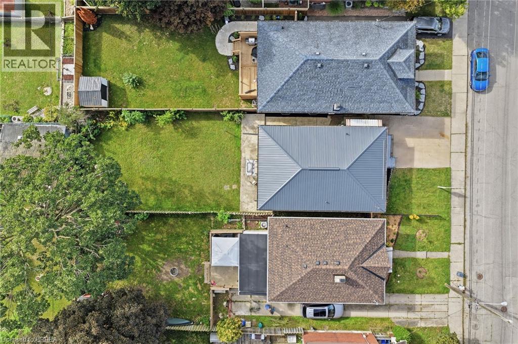 16 BURWELL Street photo 34