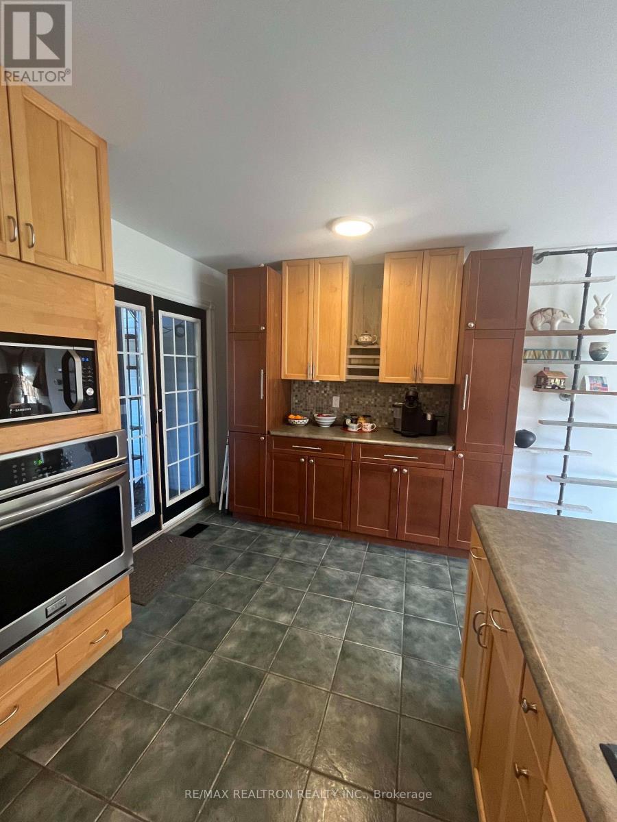 Main Floor - 241 Westbury Avenue, Loyalist, Ontario K0H 1G0 - Photo 6 - X13778492