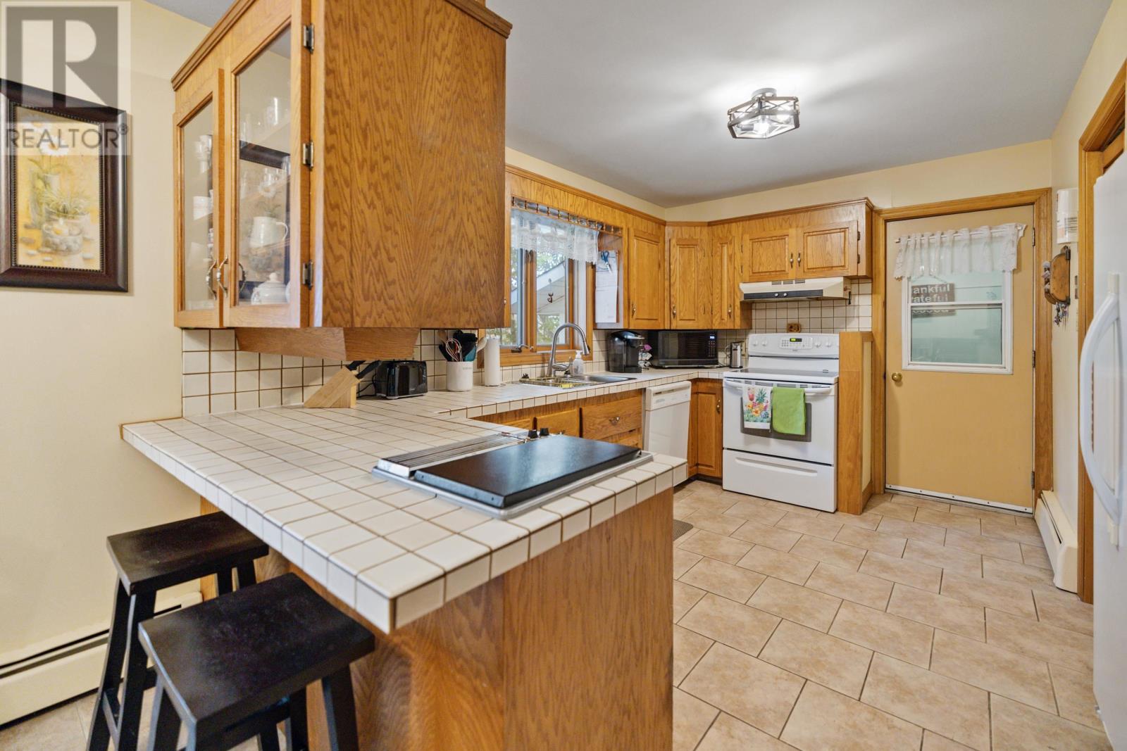 2 Greenleaf Drive, Charlottetown, Prince Edward Island  C1A 7R8 - Photo 14 - 202623228