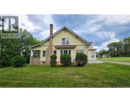 14 Spring Street, Petitcodiac, New Brunswick