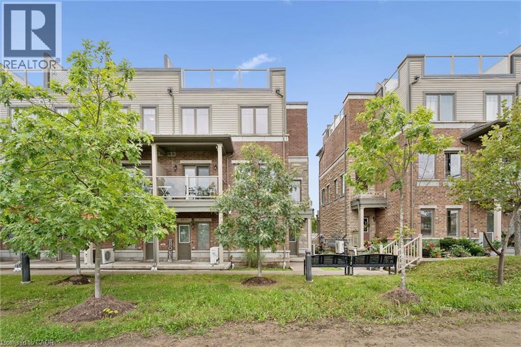 70 WILLOWRUN Drive Unit# C8, Kitchener, Ontario