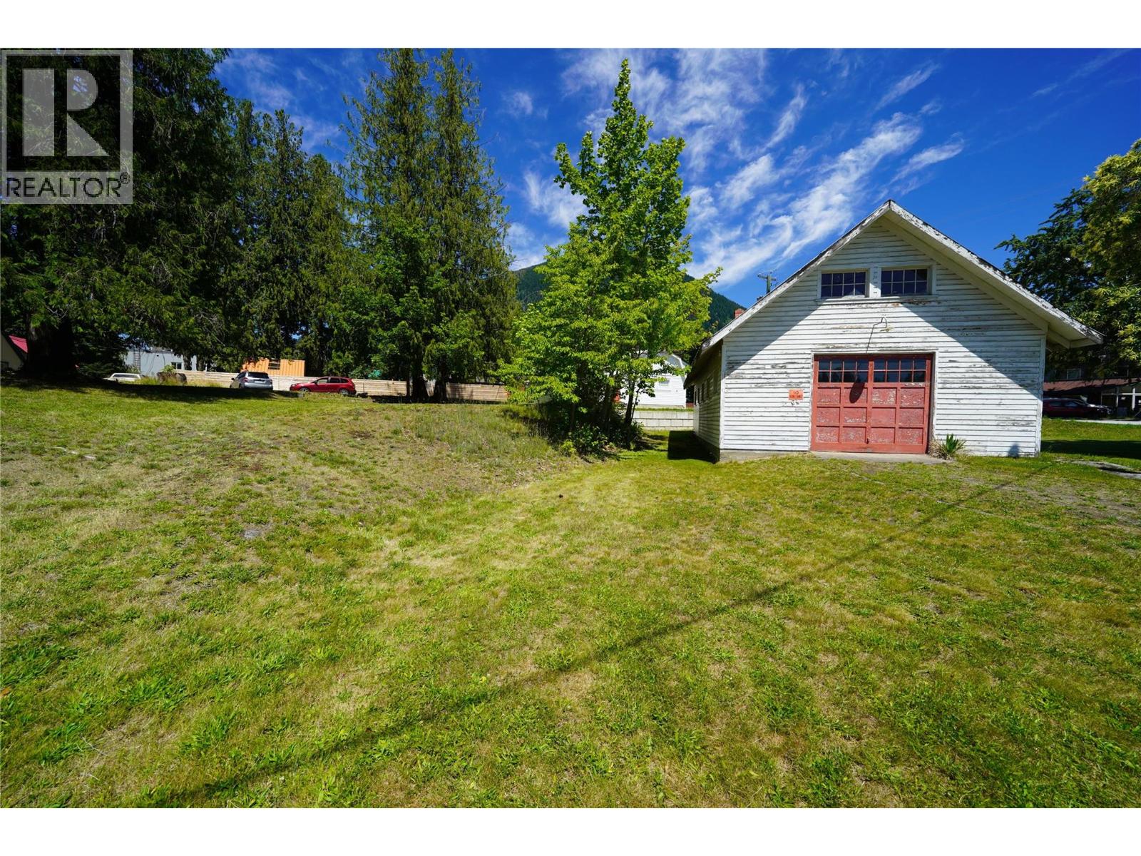 422 Slocan Avenue, New Denver, British Columbia V0G 1S0 - Photo 14 - 10394904
