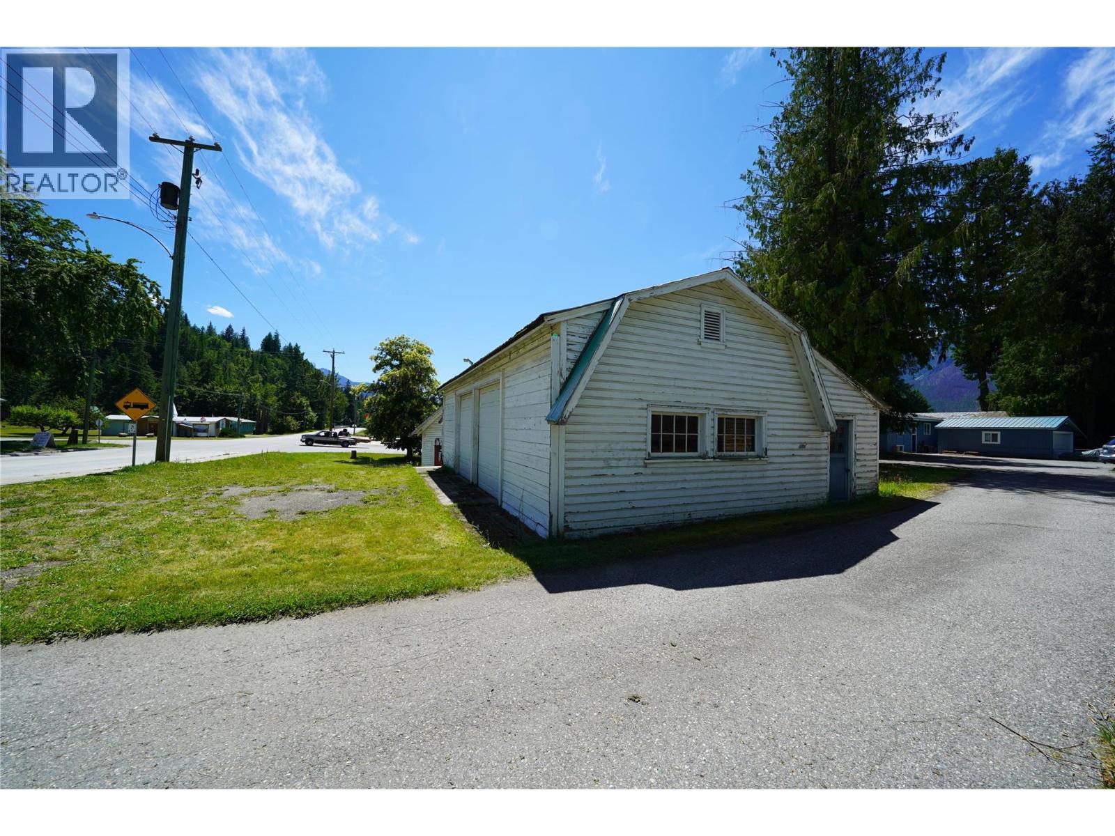 422 Slocan Avenue, New Denver, British Columbia V0G 1S0 - Photo 23 - 10394904