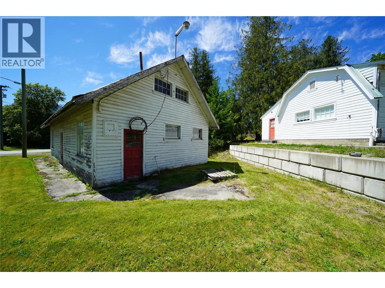 422 Slocan Avenue, New Denver, British Columbia V0G 1S0 - Photo 19 - 10394904