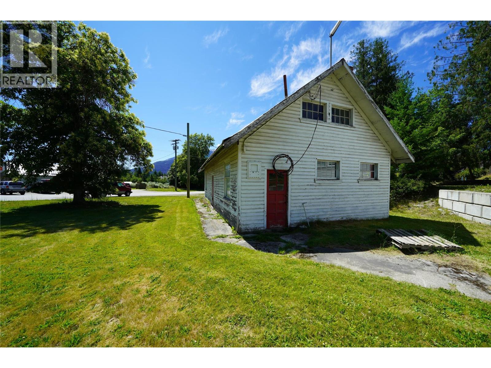 422 Slocan Avenue, New Denver, British Columbia V0G 1S0 - Photo 20 - 10394904