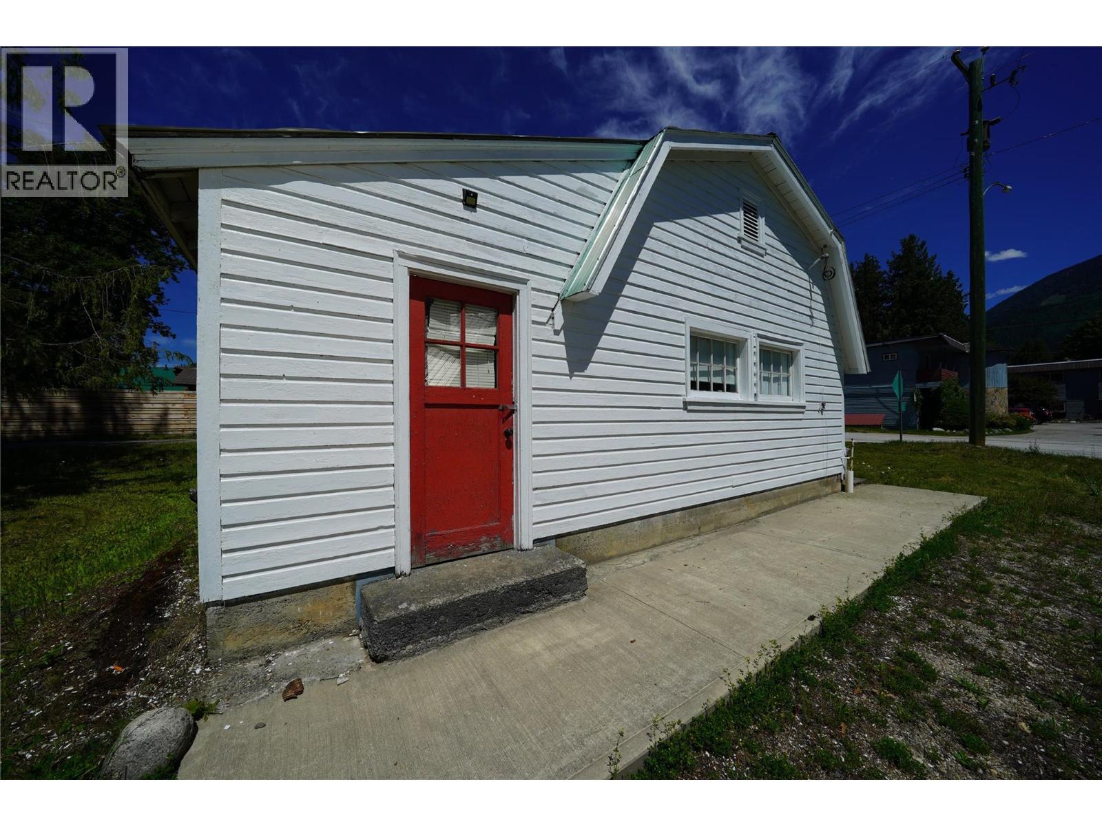 422 Slocan Avenue, New Denver, British Columbia V0G 1S0 - Photo 41 - 10394904