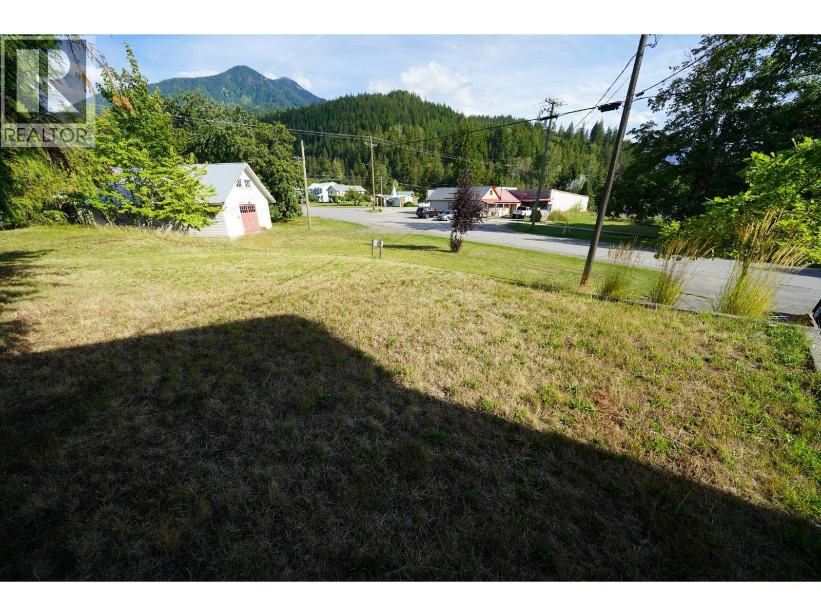 416 Slocan Avenue, New Denver, British Columbia  V0G 2B0 - Photo 24 - 10394895
