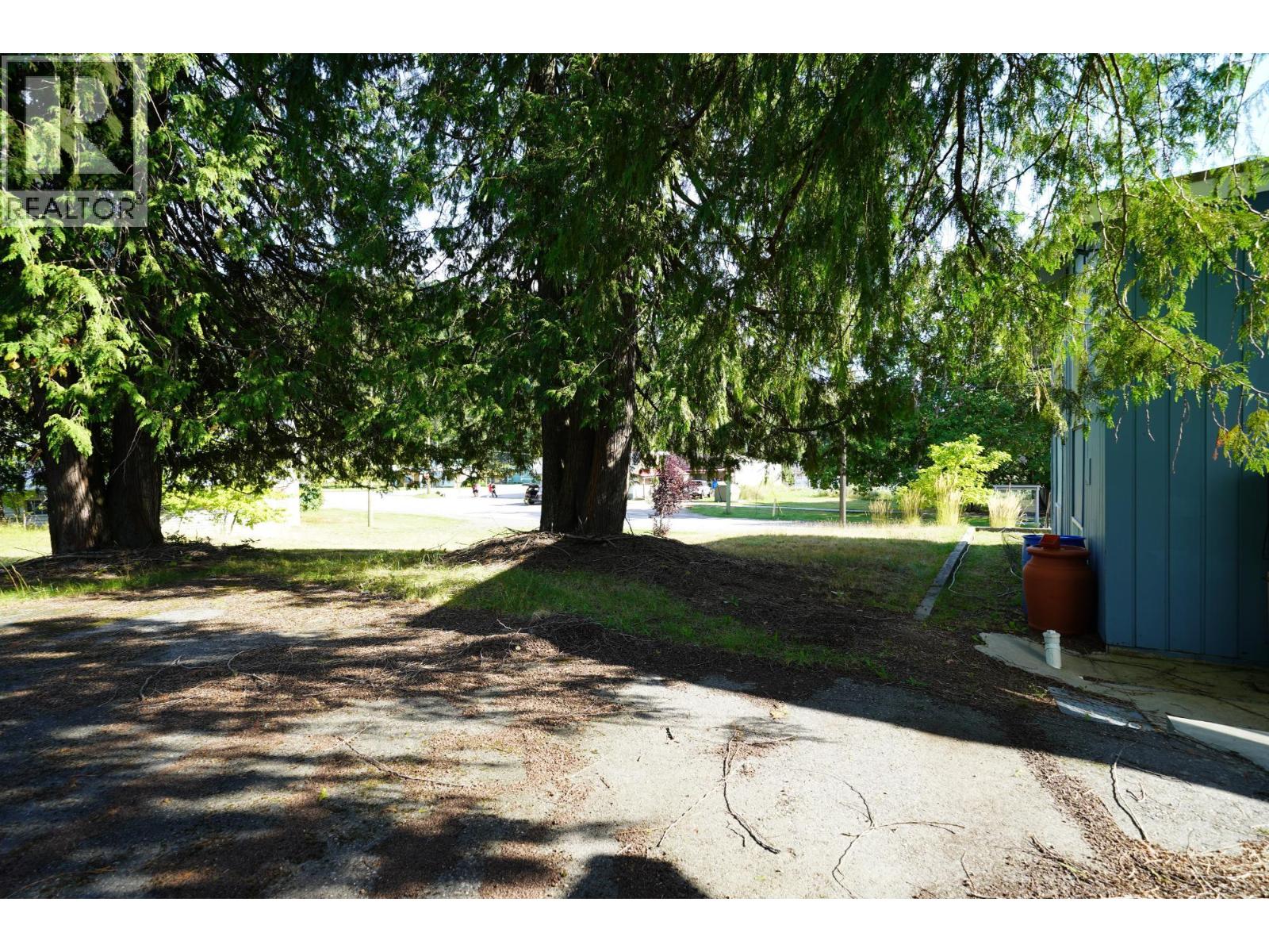 416 Slocan Avenue, New Denver, British Columbia  V0G 2B0 - Photo 21 - 10394895