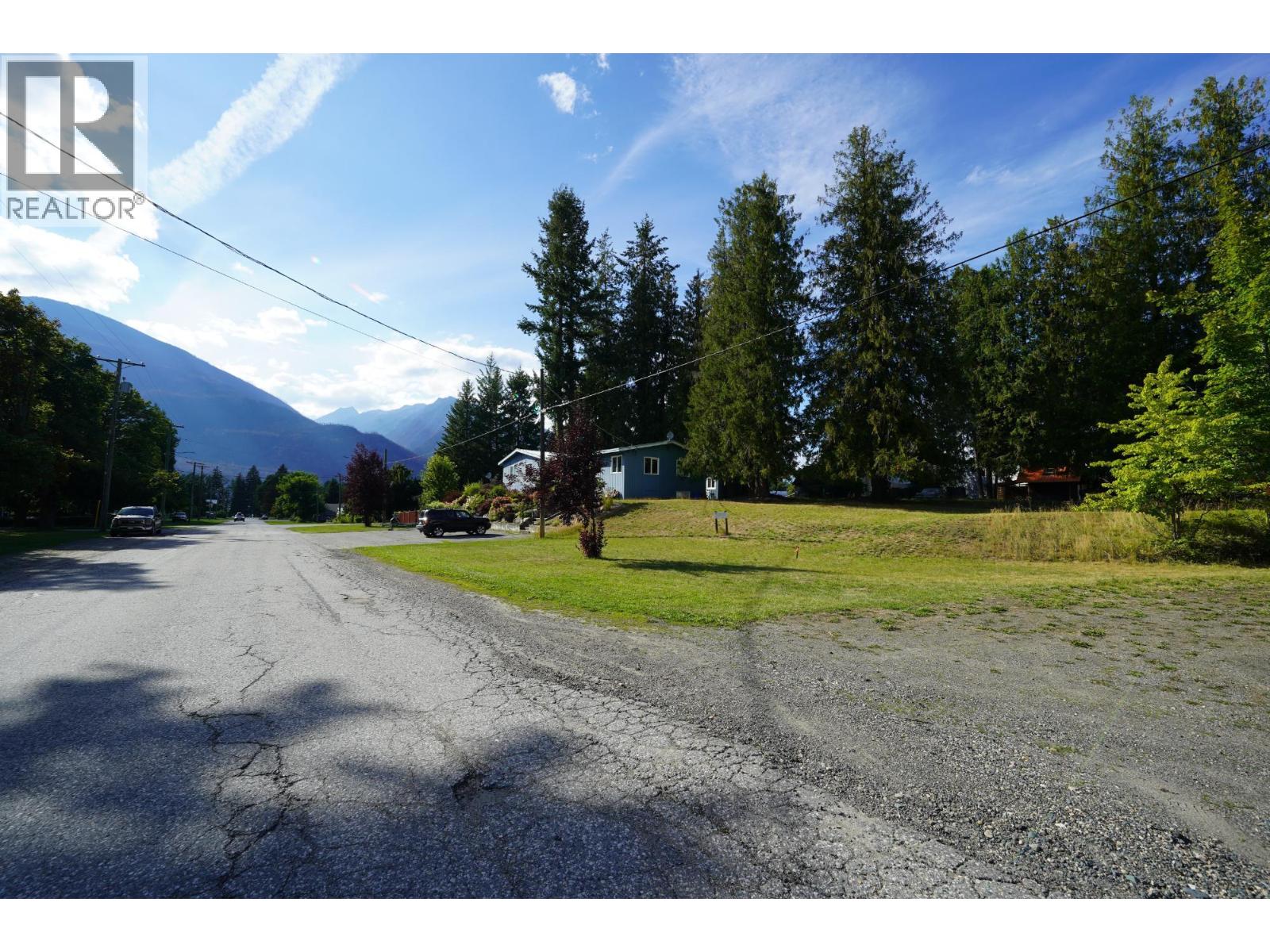 416 Slocan Avenue, New Denver, British Columbia  V0G 2B0 - Photo 26 - 10394895