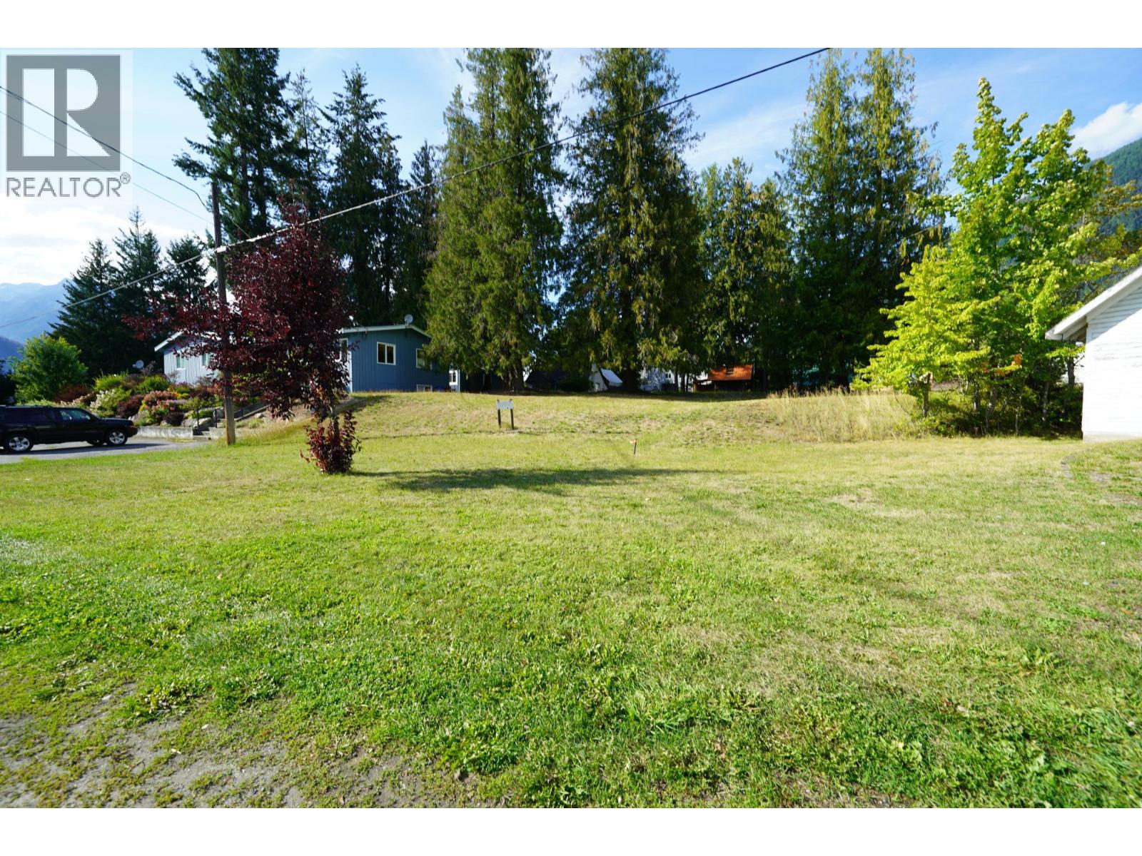 416 Slocan Avenue, New Denver, British Columbia  V0G 2B0 - Photo 27 - 10394895