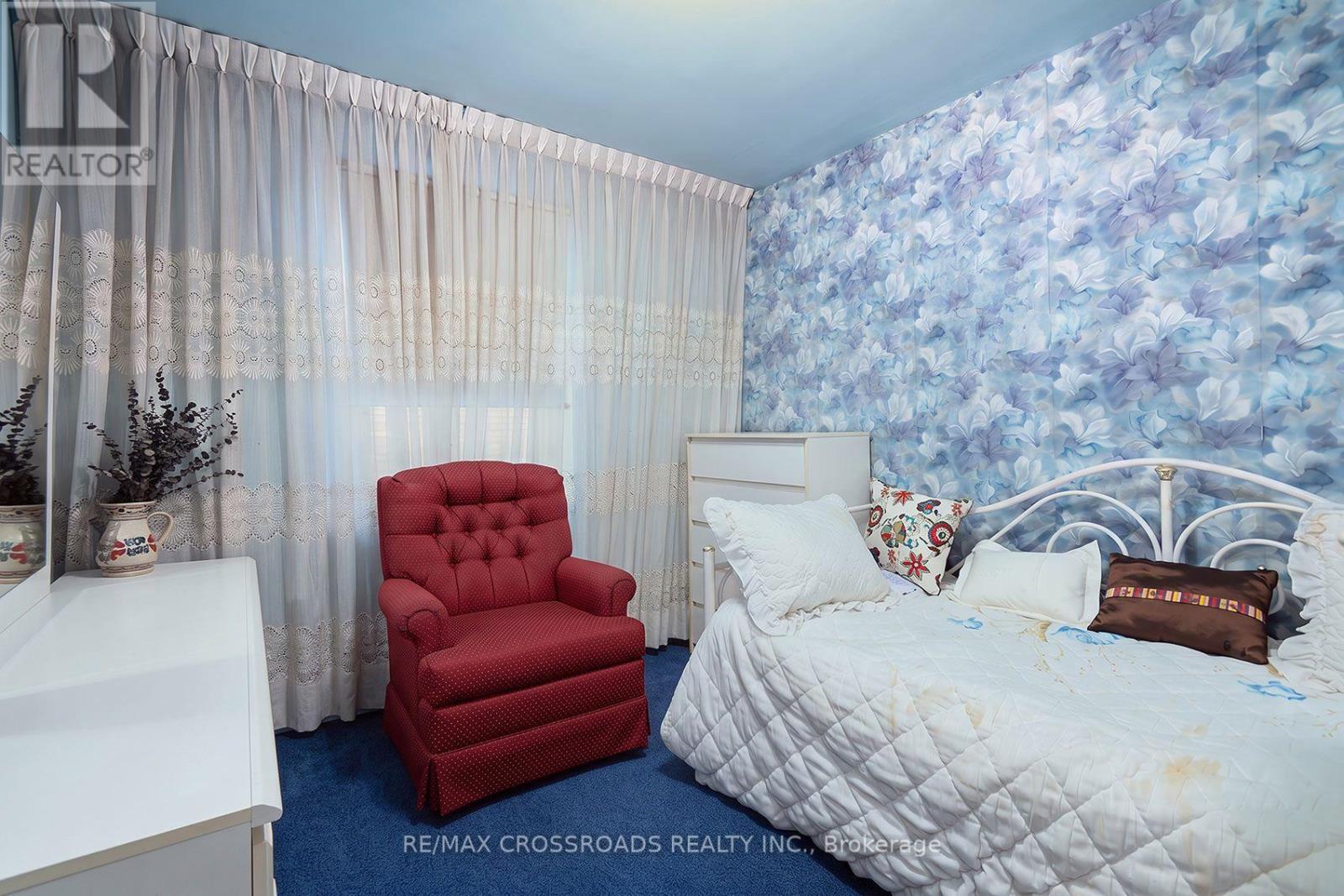 1028 Kennedy Road, Toronto, Ontario  M1P 2K6 - Photo 19 - E13780468