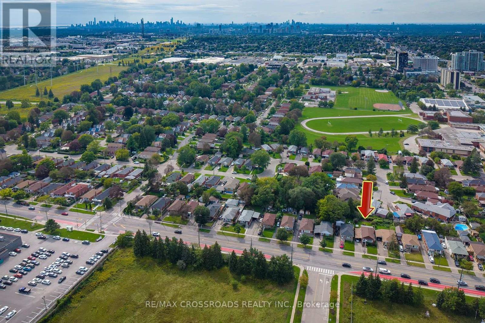 1028 Kennedy Road, Toronto, Ontario  M1P 2K6 - Photo 2 - E13780468