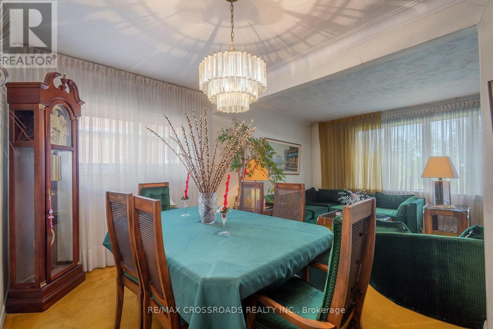 1028 Kennedy Road, Toronto, Ontario  M1P 2K6 - Photo 13 - E13780468