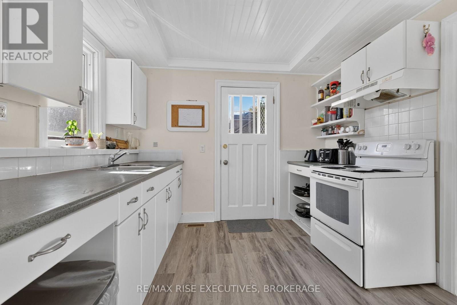 670 Johnson Street, Kingston, Ontario  K7L 2A8 - Photo 11 - X13780790