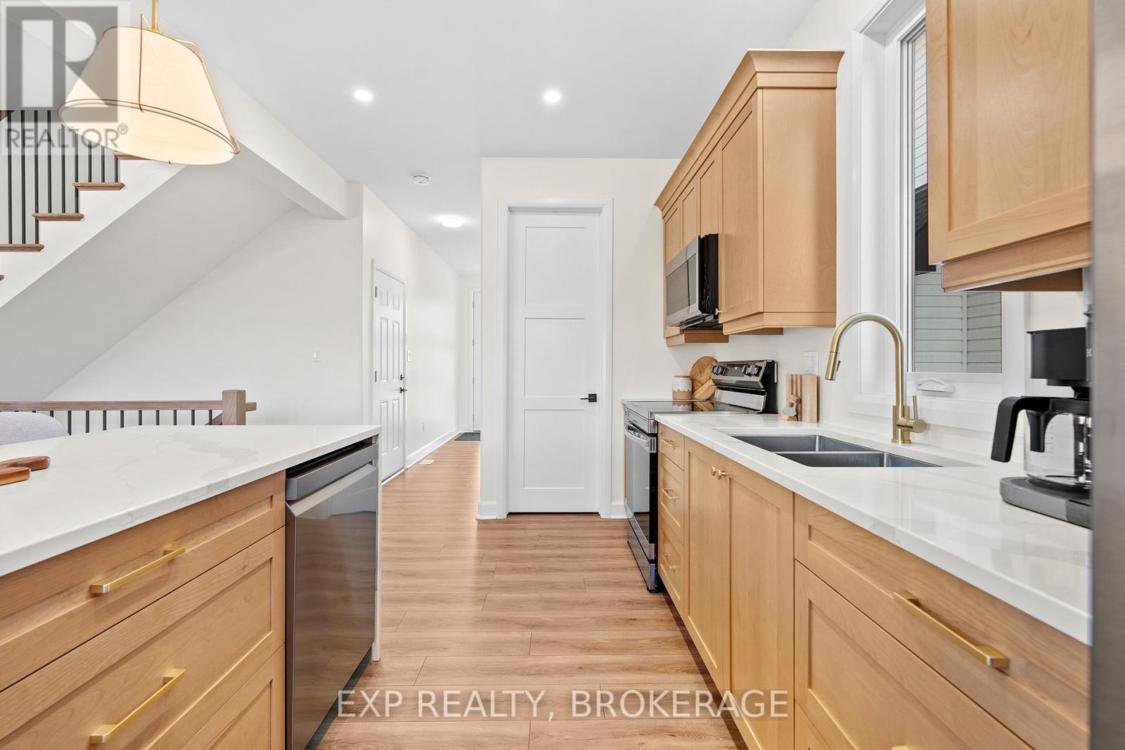 121 Creighton Drive, Loyalist, Ontario  K0H 2H0 - Photo 18 - X13780922