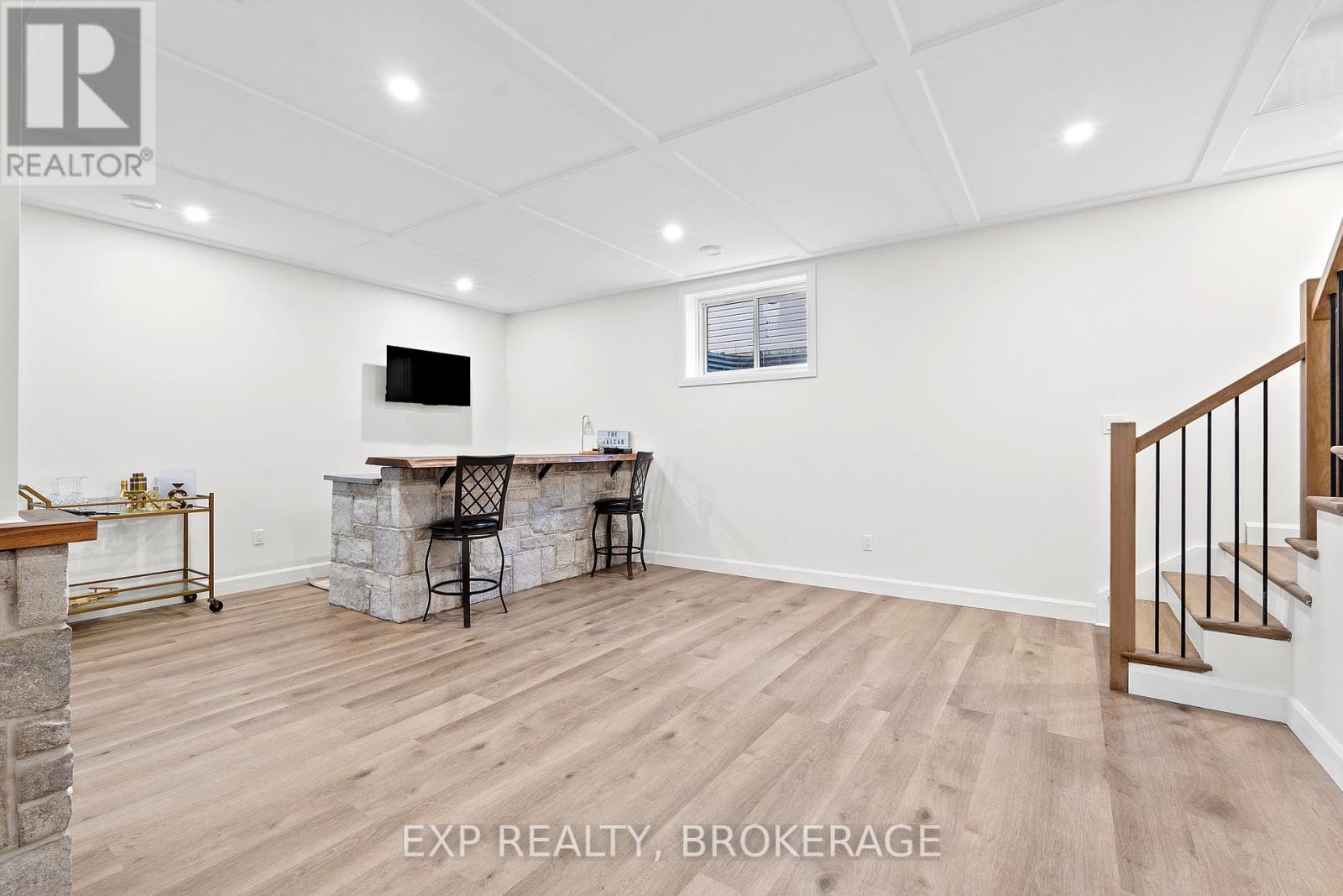 121 Creighton Drive, Loyalist, Ontario  K0H 2H0 - Photo 38 - X13780922
