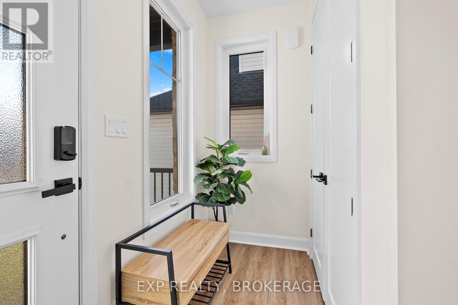 121 Creighton Drive, Loyalist, Ontario K0H 2H0 - Photo 5 - X13780922
