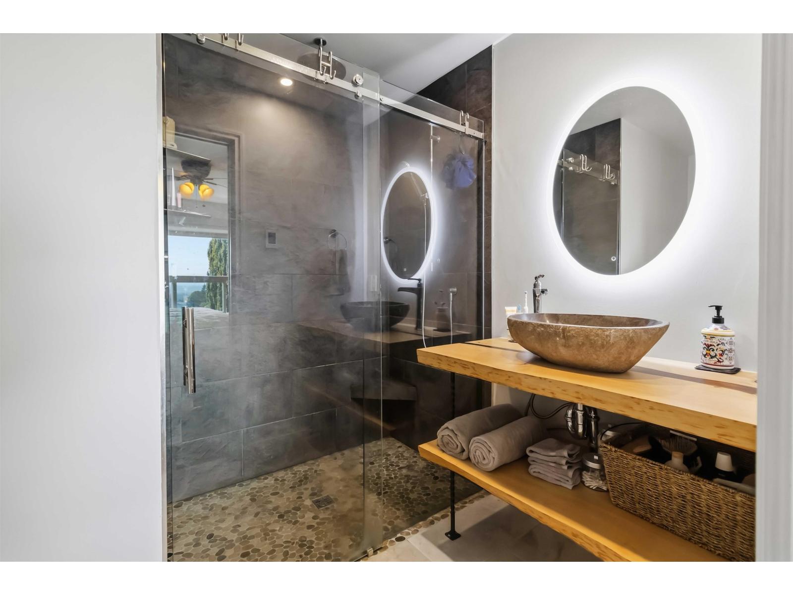 33017 14th Avenue, Mission, British Columbia  V2V 2P3 - Photo 14 - R3164818