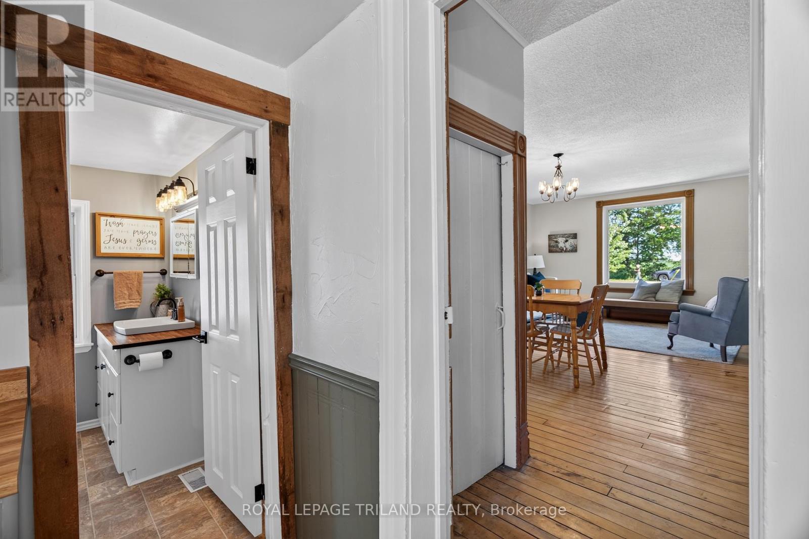 6374 Falconbridge Drive, Southwest Middlesex, Ontario  N0L 1A0 - Photo 14 - X13780866