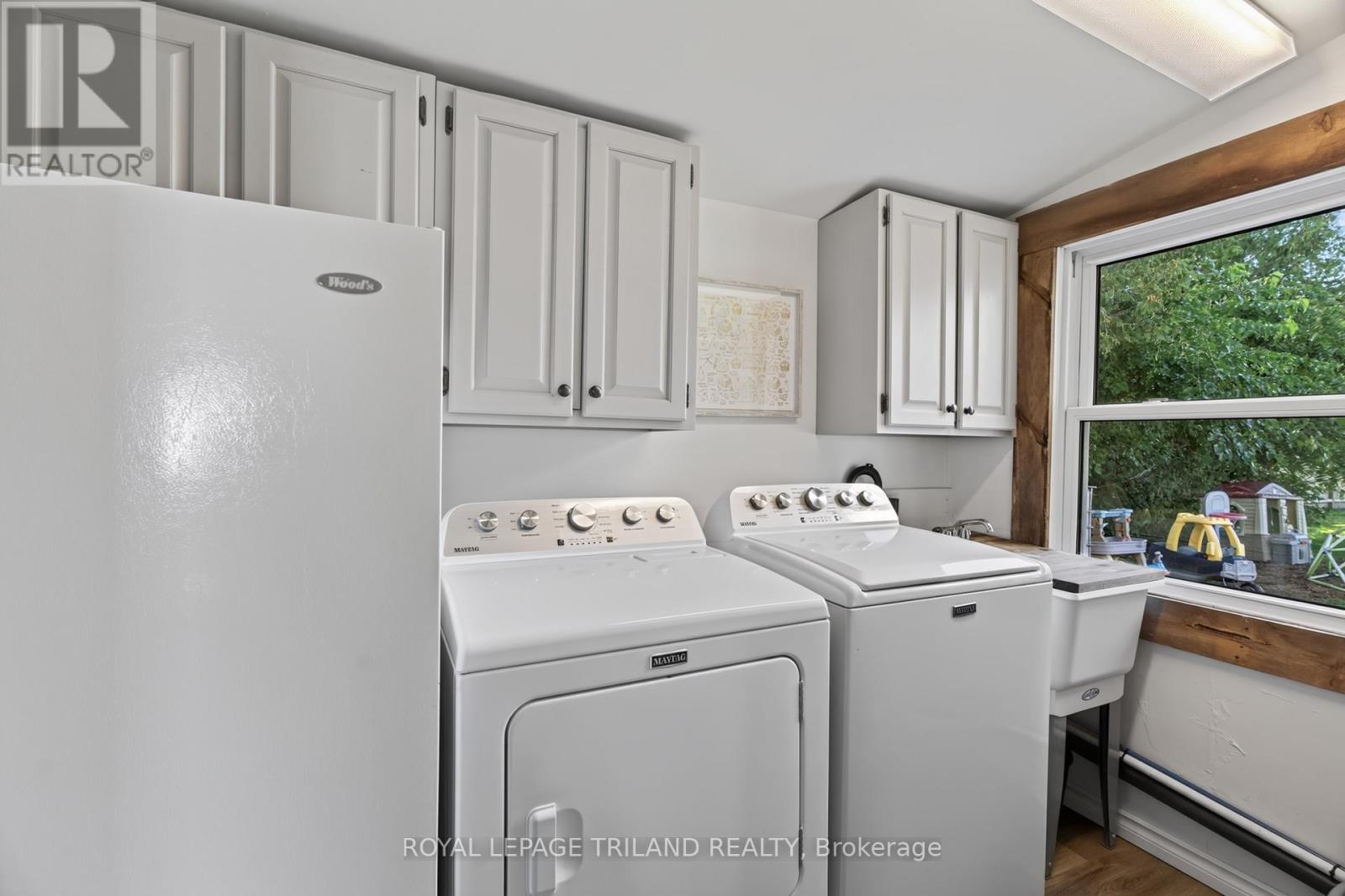 6374 Falconbridge Drive, Southwest Middlesex, Ontario  N0L 1A0 - Photo 19 - X13780866