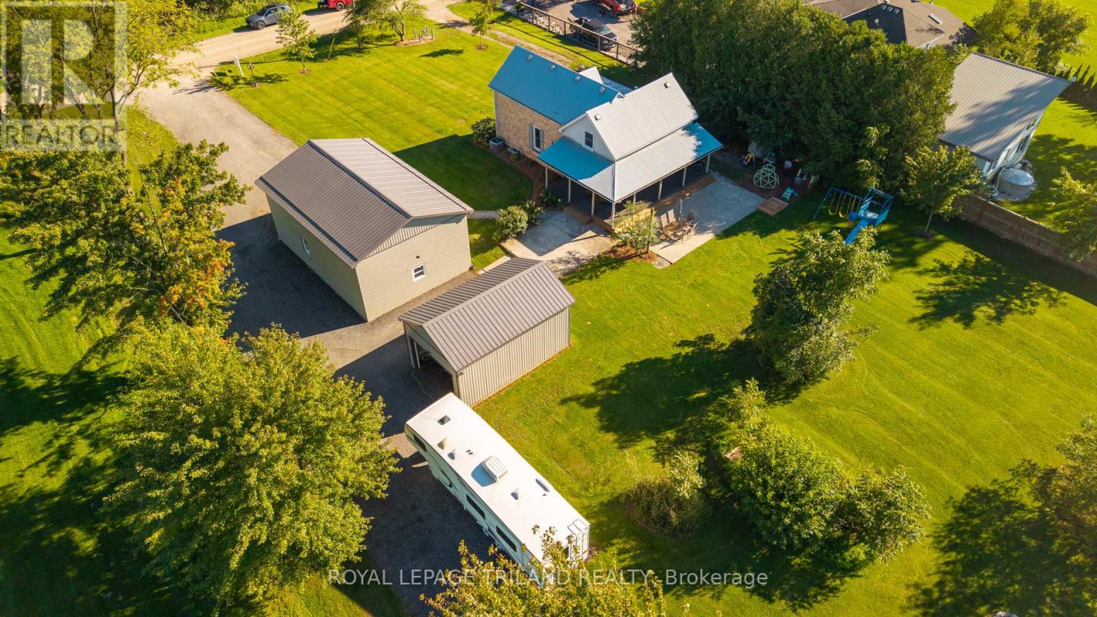 6374 Falconbridge Drive, Southwest Middlesex, Ontario  N0L 1A0 - Photo 2 - X13780866