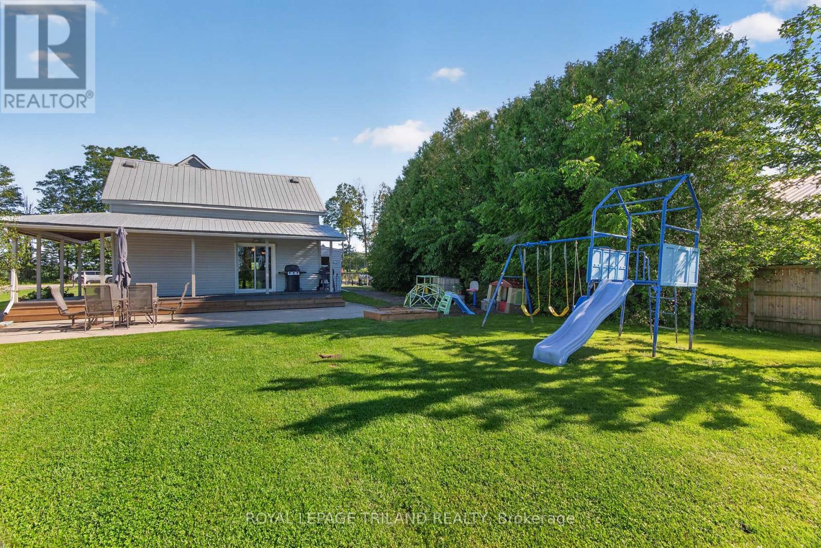 6374 Falconbridge Drive, Southwest Middlesex, Ontario  N0L 1A0 - Photo 36 - X13780866