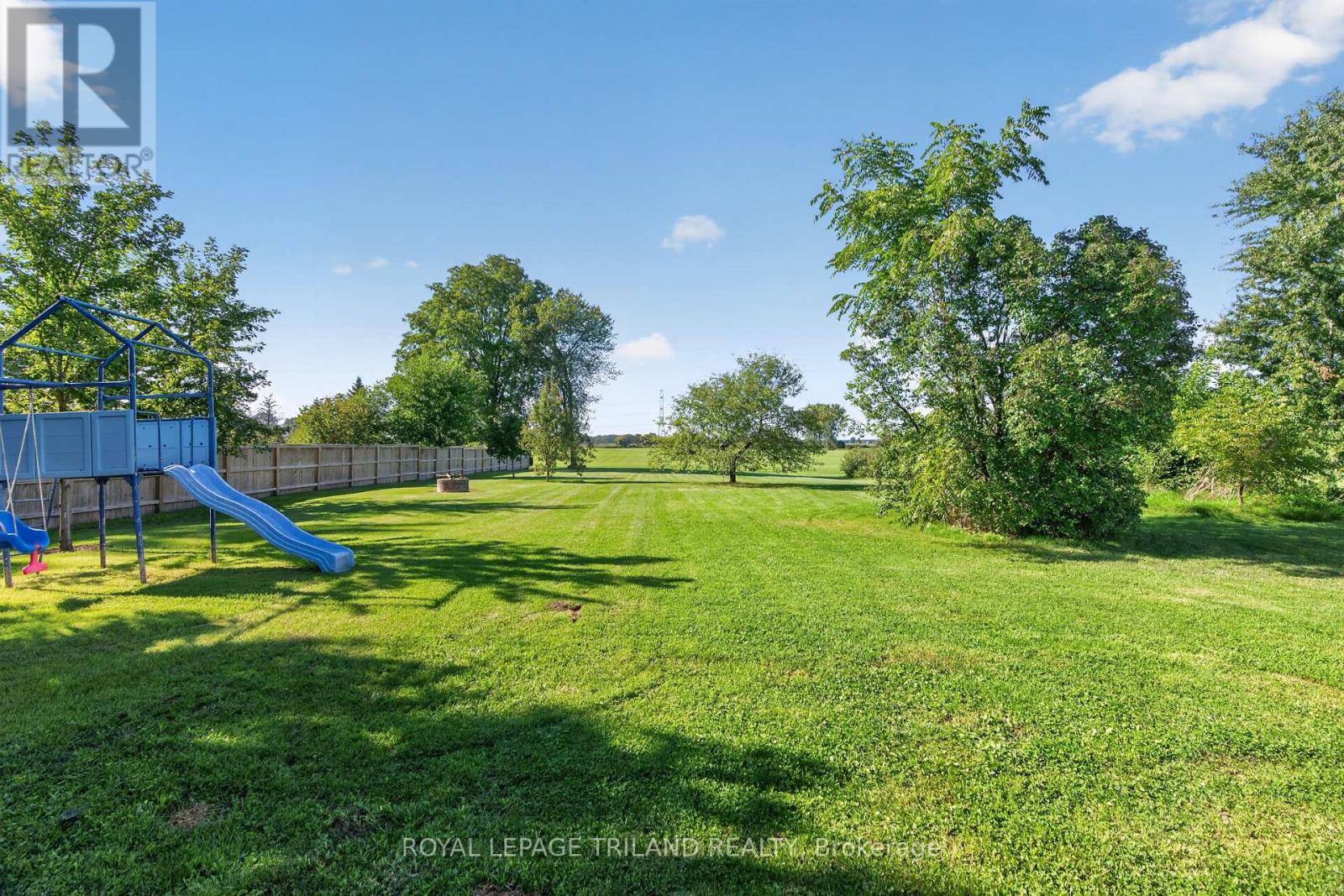 6374 Falconbridge Drive, Southwest Middlesex, Ontario  N0L 1A0 - Photo 38 - X13780866
