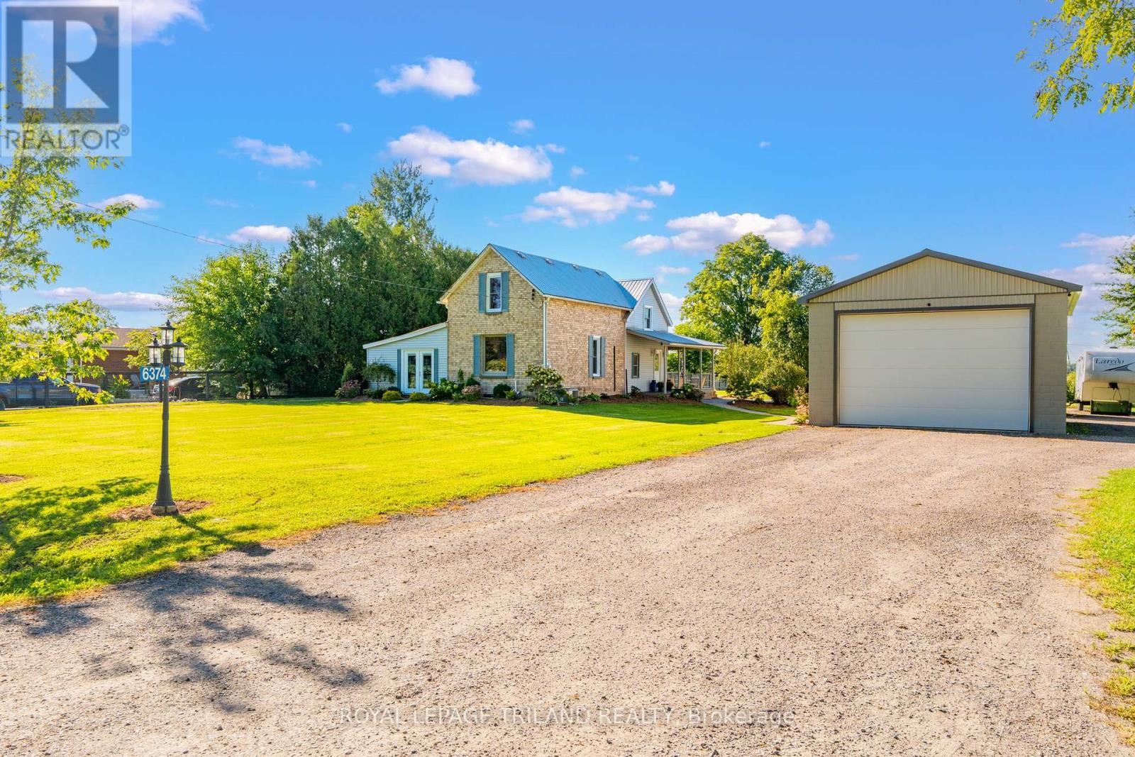 6374 Falconbridge Drive, Southwest Middlesex, Ontario  N0L 1A0 - Photo 4 - X13780866