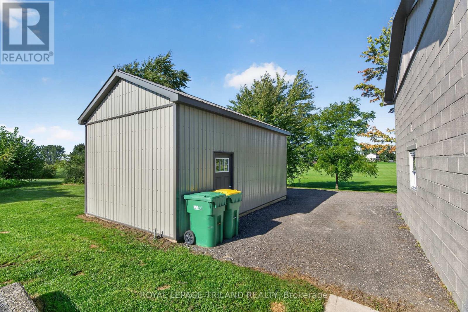 6374 Falconbridge Drive, Southwest Middlesex, Ontario  N0L 1A0 - Photo 41 - X13780866