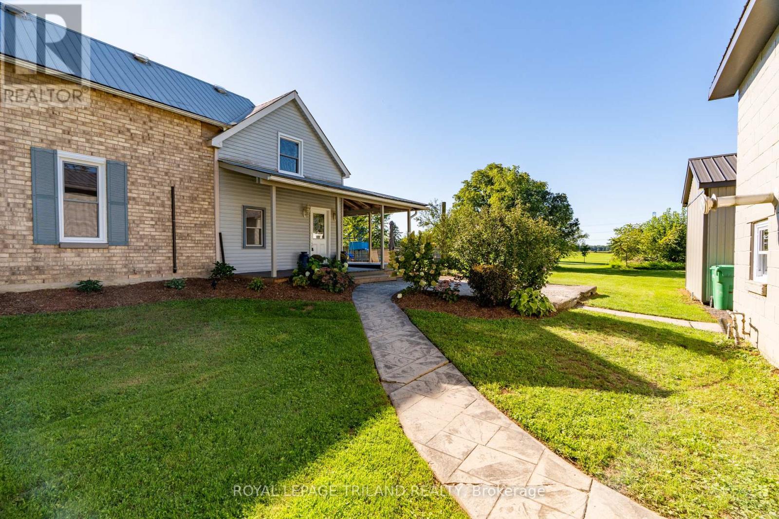 6374 Falconbridge Drive, Southwest Middlesex, Ontario  N0L 1A0 - Photo 43 - X13780866