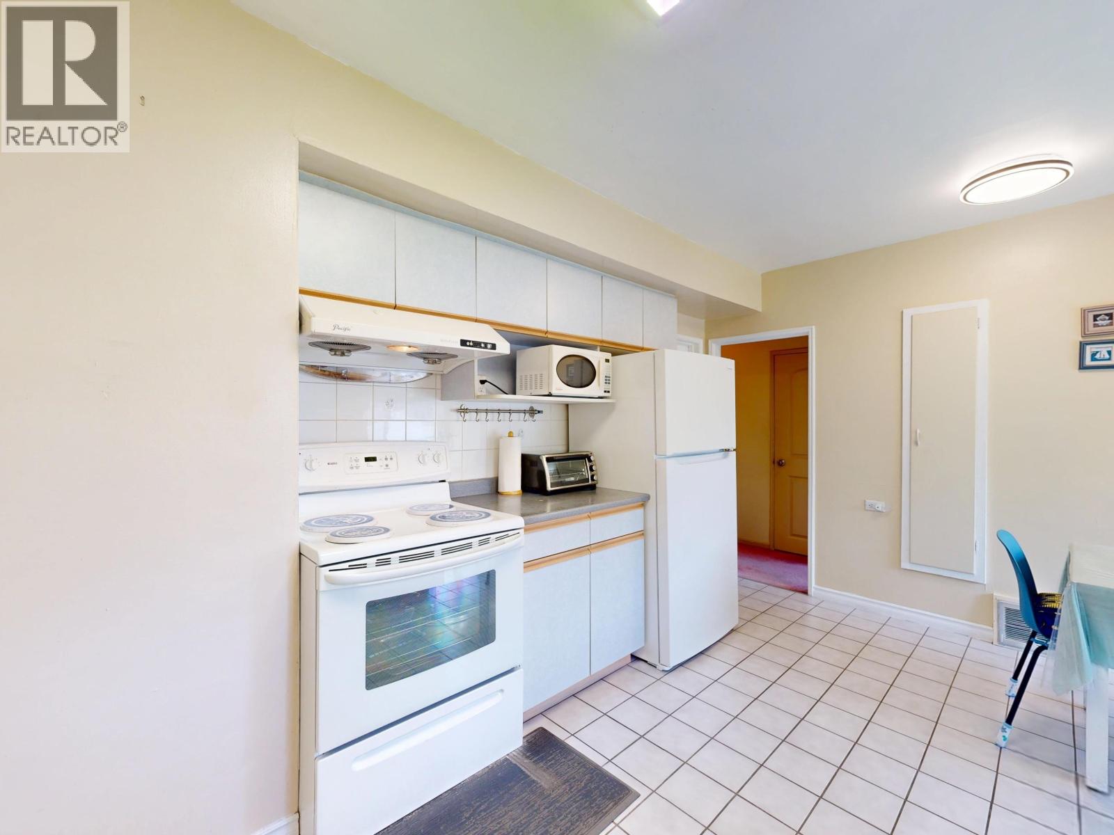 3157 Penticton Street, Vancouver, British Columbia V5M 3C6 - Photo 8 - R3164861