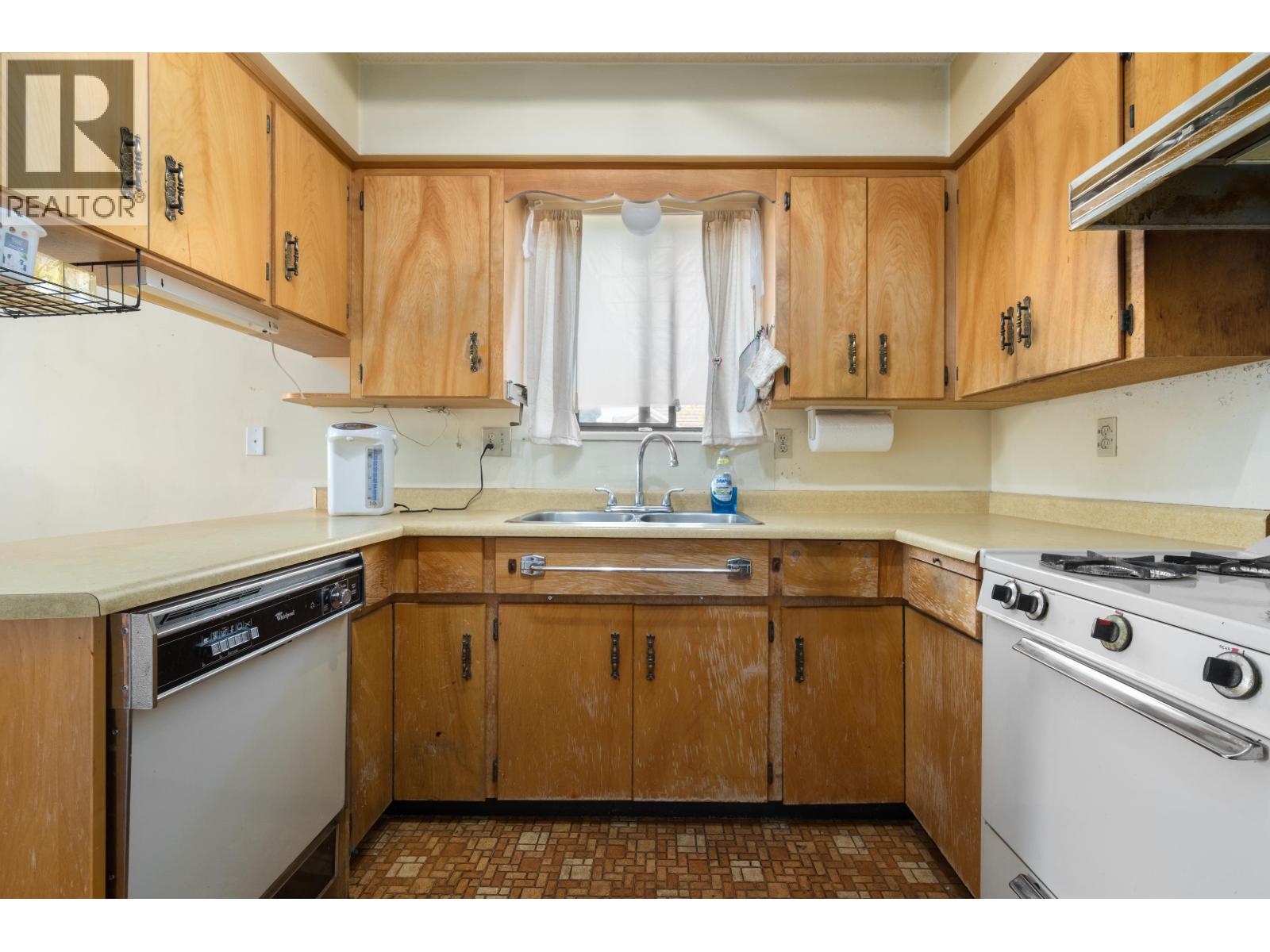 1594 W 68th Avenue, Vancouver, British Columbia  V6P 2V5 - Photo 16 - R3164846