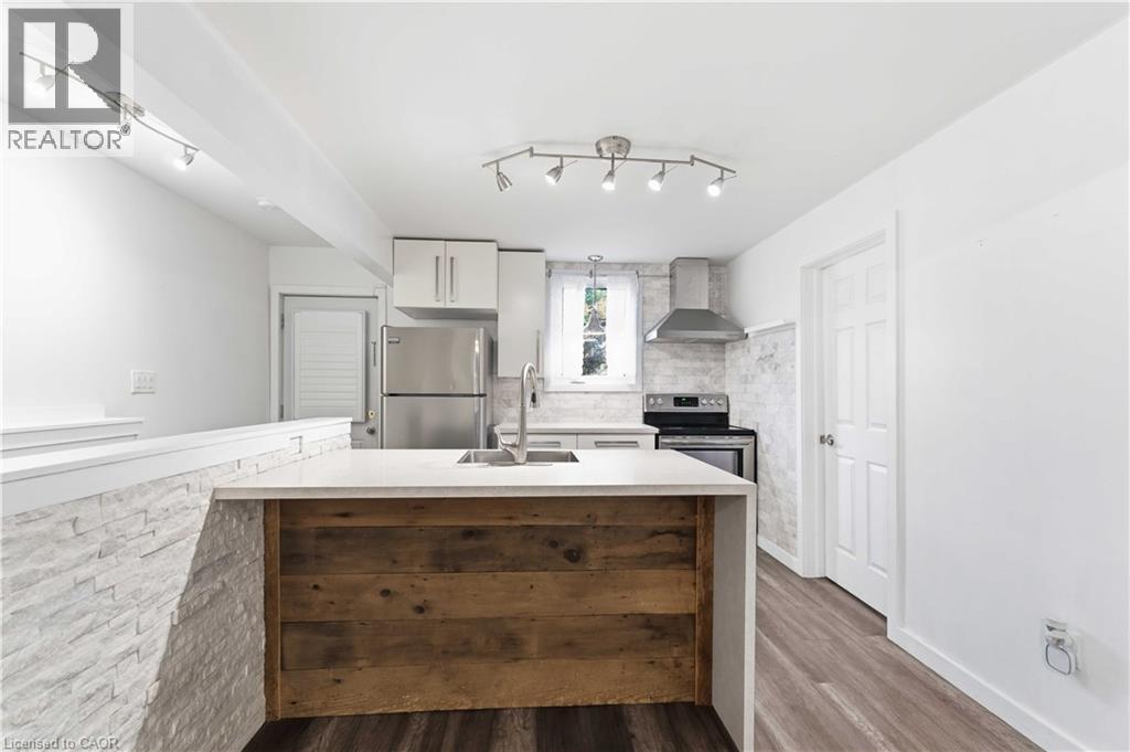 37 Maplecrest Avenue, St. Catharines, Ontario  L2T 1A7 - Photo 10 - 40859433