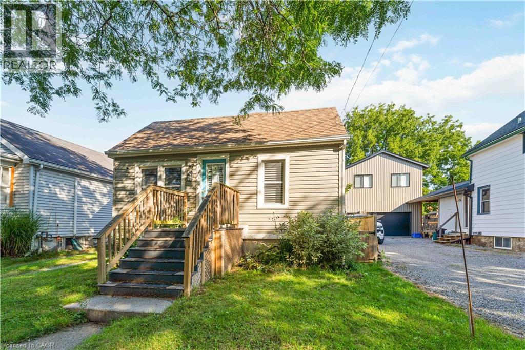 37 MAPLECREST Avenue, St. Catharines, Ontario