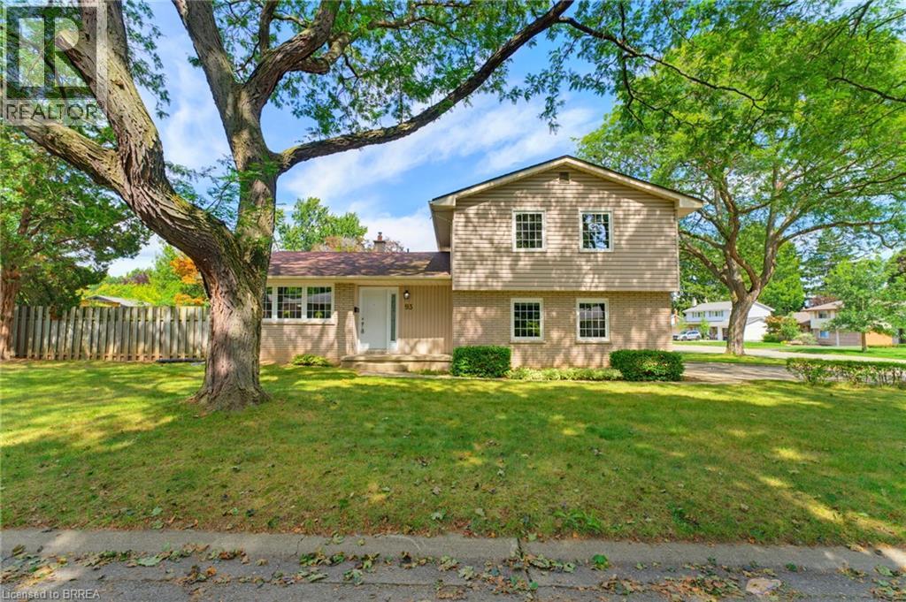 93 Pusey Boulevard, Brantford, Ontario  N3R 2S4 - Photo 1 - 40850572