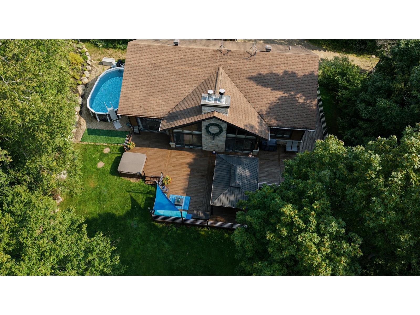 9 Ch. Barbe Saint-Donat Quebec Canada J0T2C0 3