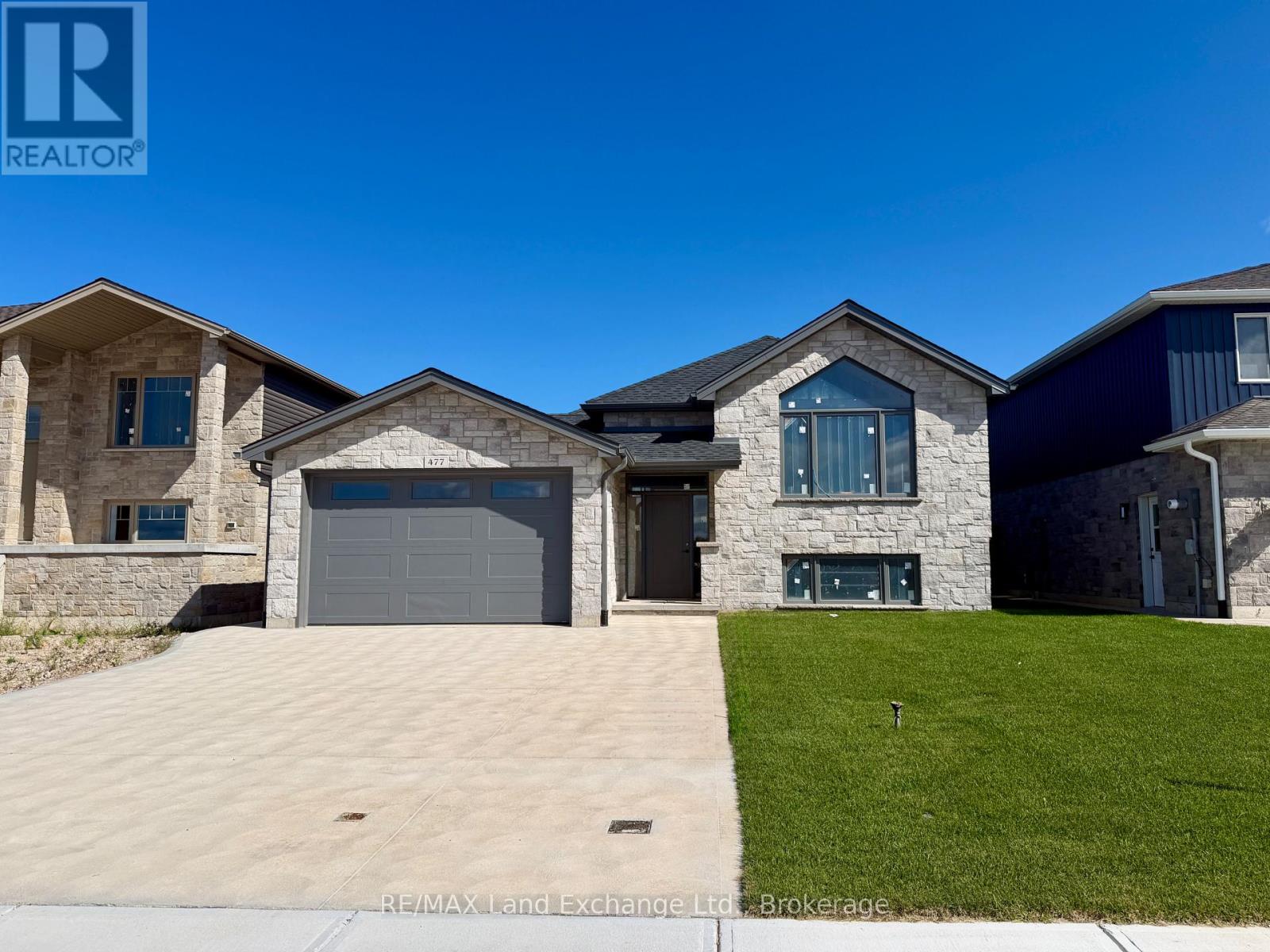 477 Northport Drive, Saugeen Shores, Ontario  N0H 2C8 - Photo 1 - X13110156