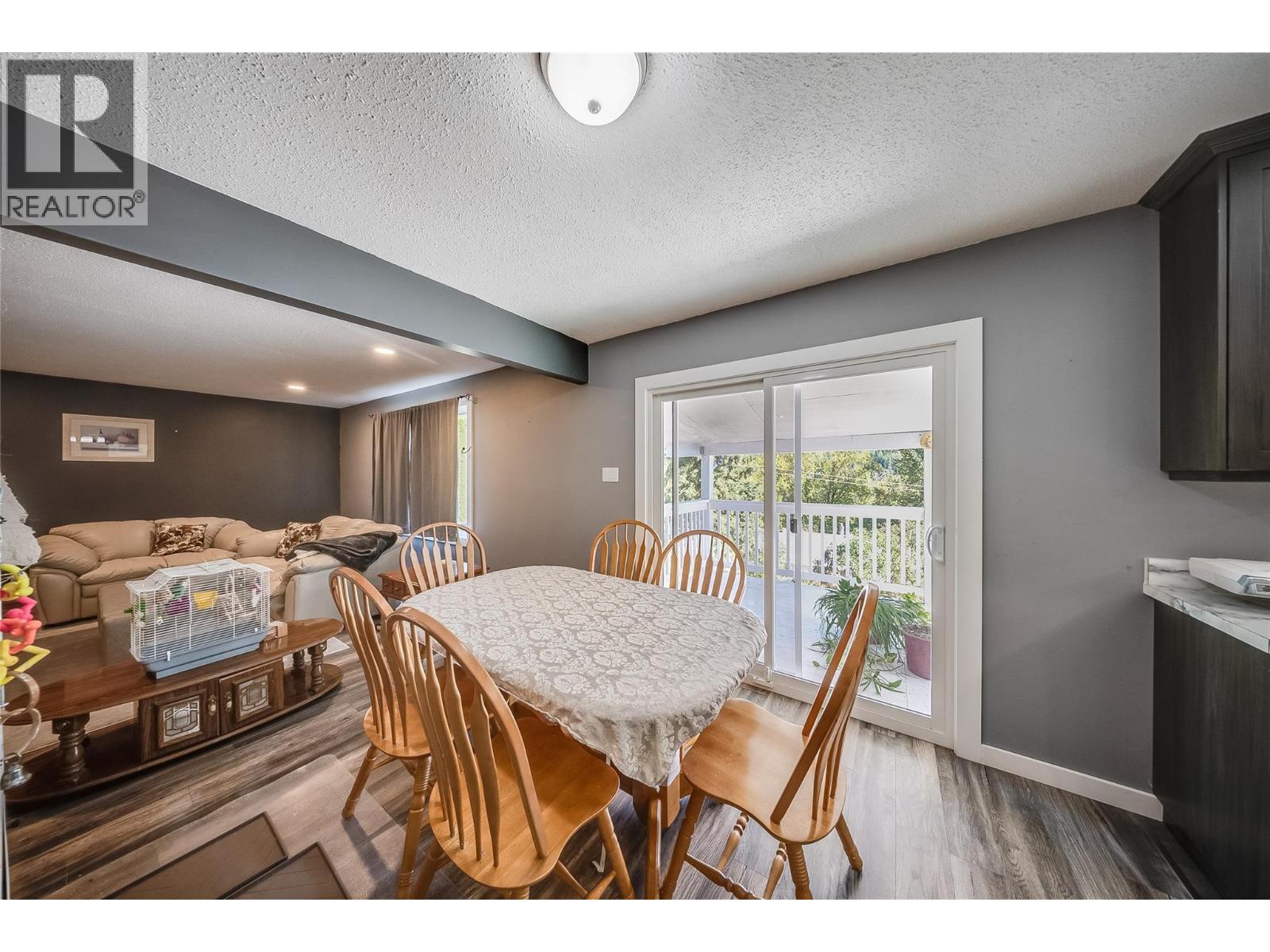 1762 First Street, Fruitvale, British Columbia  V0G 1L0 - Photo 6 - 10400194