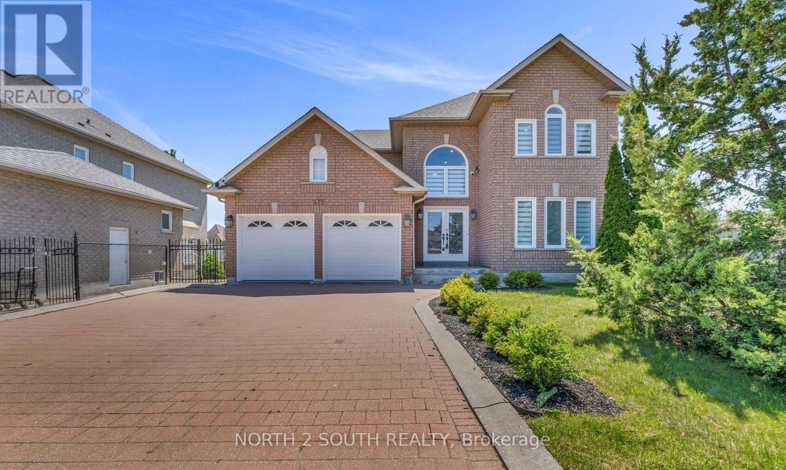 372 Crofters Road, Vaughan, Ontario  L4L 8Y3 - Photo 2 - N13779178