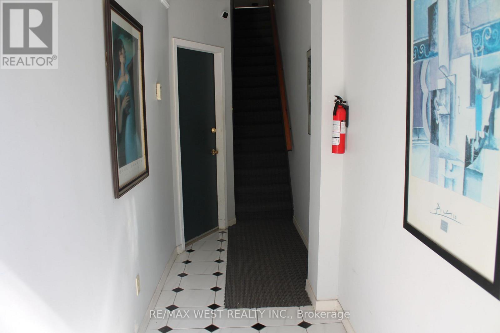 3rd Floor - 78 Wright Avenue, Toronto, Ontario  M6R 1L2 - Photo 4 - W13780450