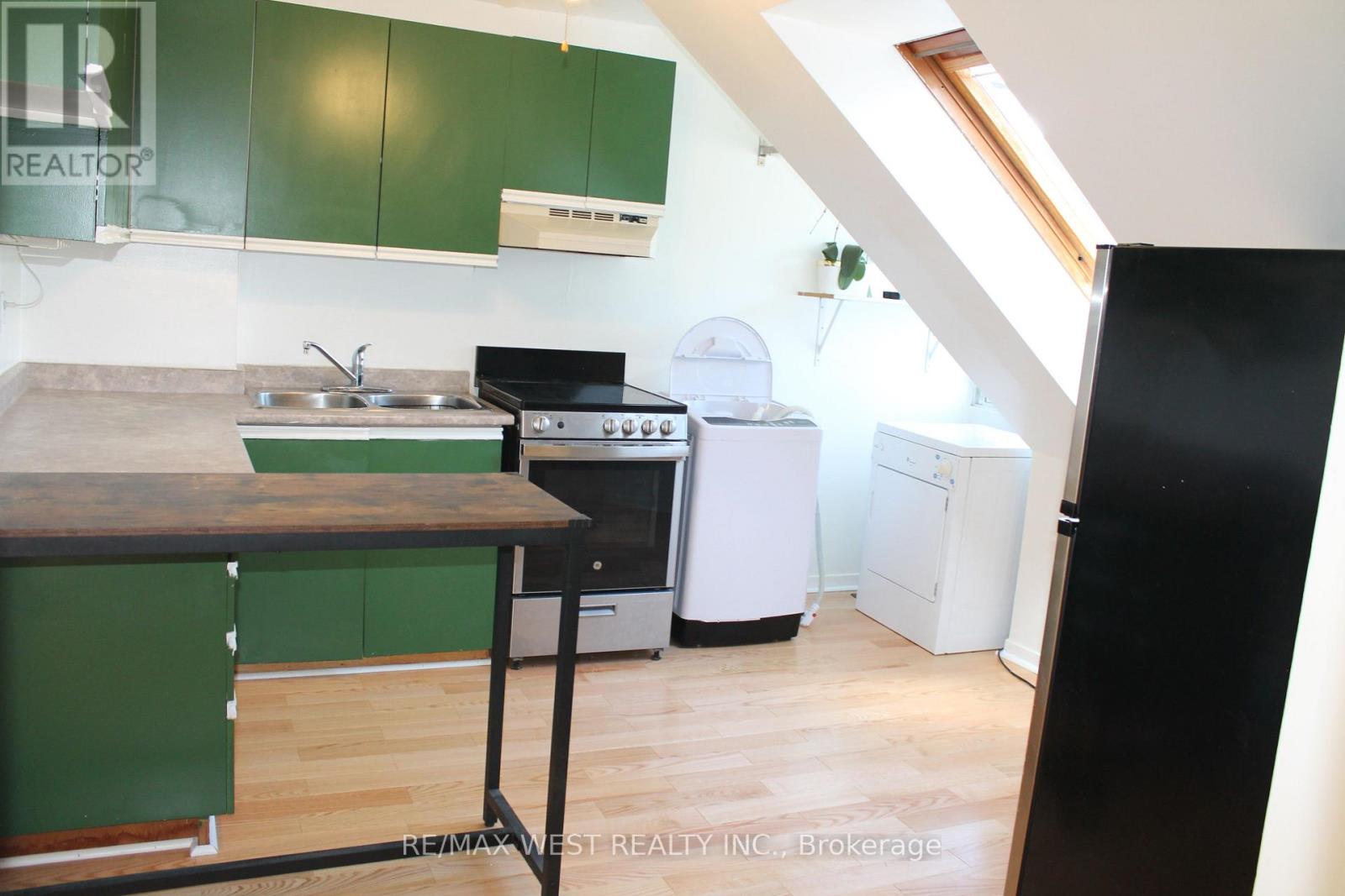 3rd Floor - 78 Wright Avenue, Toronto, Ontario  M6R 1L2 - Photo 7 - W13780450
