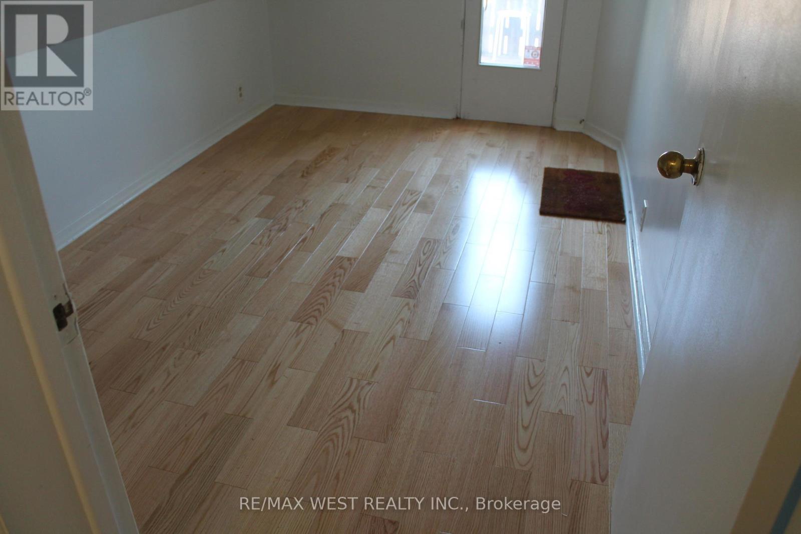 3rd Floor - 78 Wright Avenue, Toronto, Ontario  M6R 1L2 - Photo 10 - W13780450