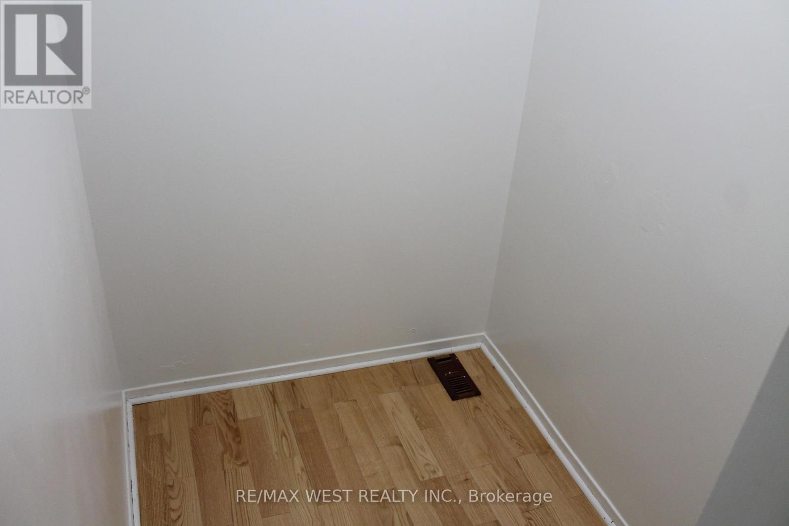 3rd Floor - 78 Wright Avenue, Toronto, Ontario  M6R 1L2 - Photo 12 - W13780450