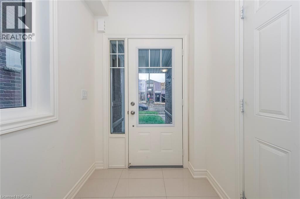 3968 Thomas Alton Boulevard, Burlington, Ontario  L7M 2A4 - Photo 4 - 40863053