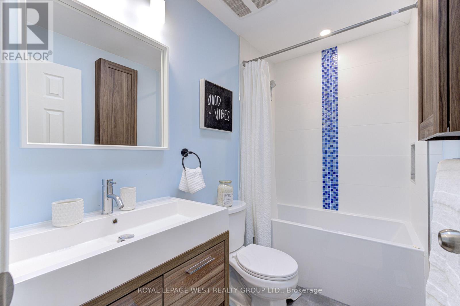 44 Fisher Street, Toronto, Ontario  M6K 1V8 - Photo 13 - C13780678