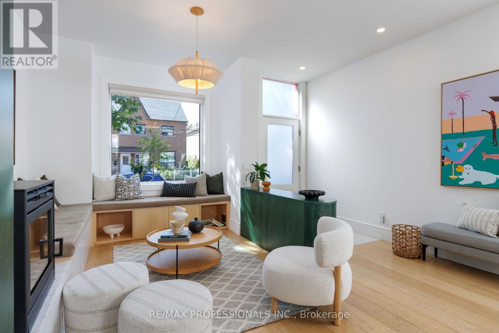 69 SHERIDAN AVENUE, Toronto, Ontario