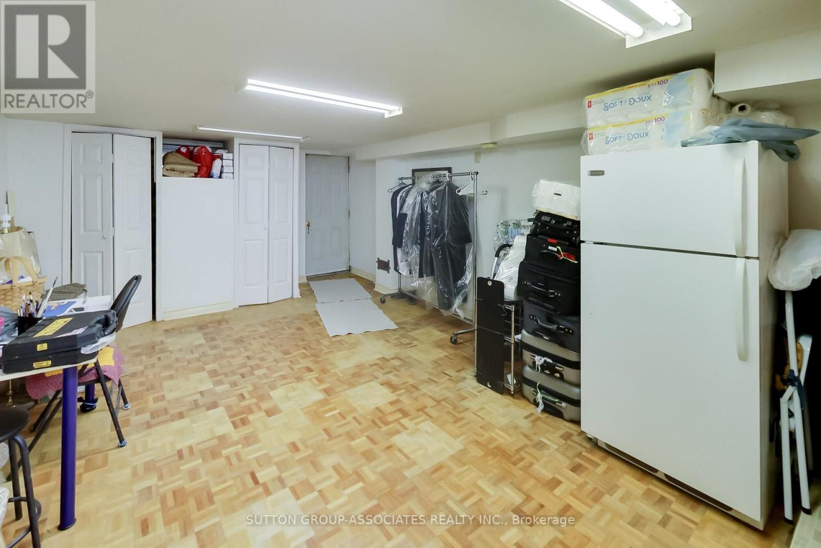 82 Helena Avenue, Toronto, Ontario  M6G 2H2 - Photo 32 - C13780896