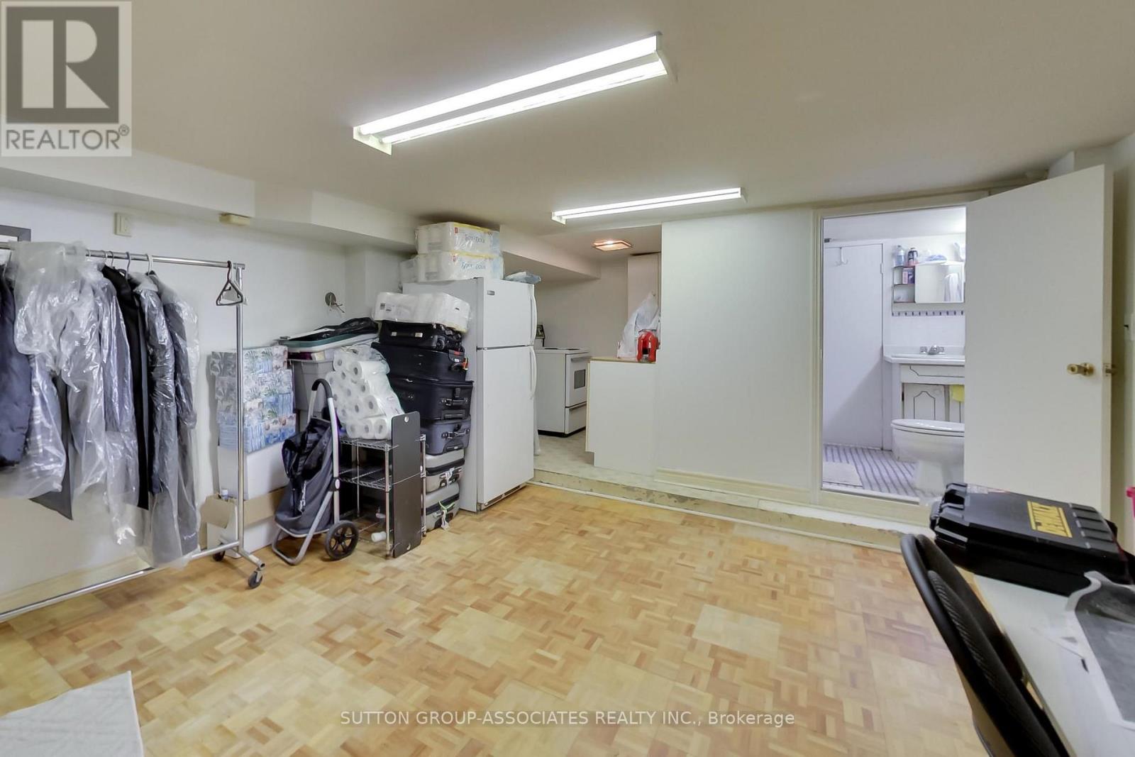 82 Helena Avenue, Toronto, Ontario  M6G 2H2 - Photo 33 - C13780896